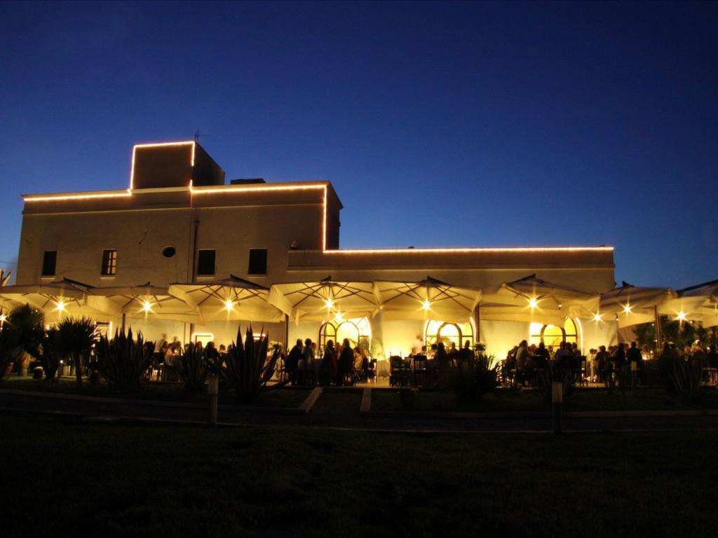 טאראנטו Hotel Saraceno Al Faro מראה חיצוני תמונה