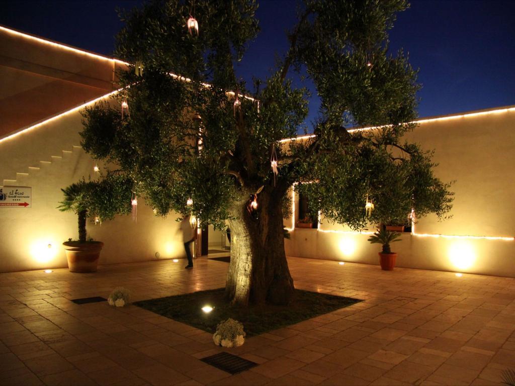 טאראנטו Hotel Saraceno Al Faro מראה חיצוני תמונה
