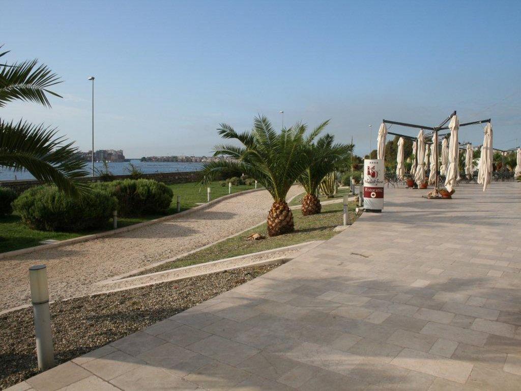 טאראנטו Hotel Saraceno Al Faro מראה חיצוני תמונה