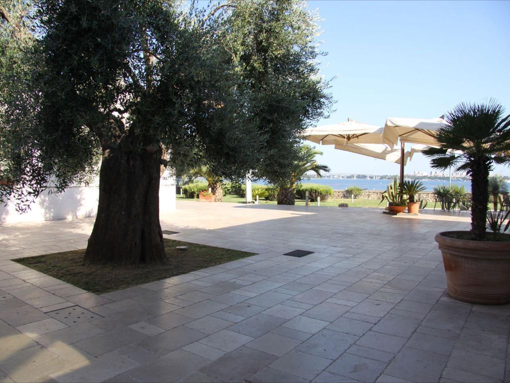 טאראנטו Hotel Saraceno Al Faro מראה חיצוני תמונה